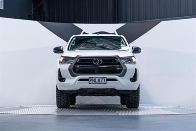 2022 Toyota Hilux - Thumbnail