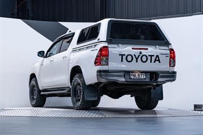 2022 Toyota Hilux - Thumbnail