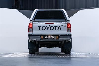 2022 Toyota Hilux - Thumbnail