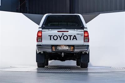 2021 Toyota Hilux - Thumbnail