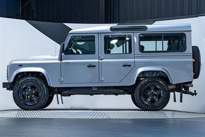 2008 Land Rover Defender - Thumbnail