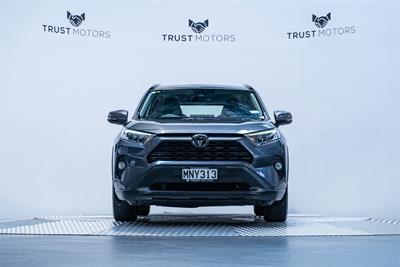 2019 Toyota Rav4 - Thumbnail