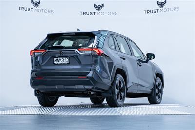 2019 Toyota Rav4 - Thumbnail