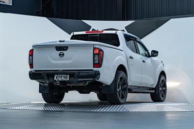 2017 Nissan Navara - Thumbnail