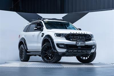 2021 Ford Everest - Thumbnail