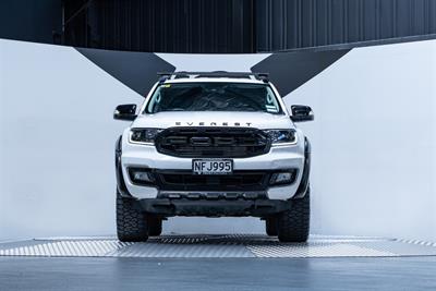 2021 Ford Everest - Thumbnail