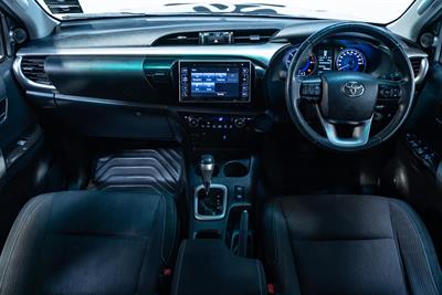 2016 Toyota Hilux - Thumbnail