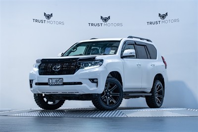 2018 Toyota Landcruiser Prado - Thumbnail