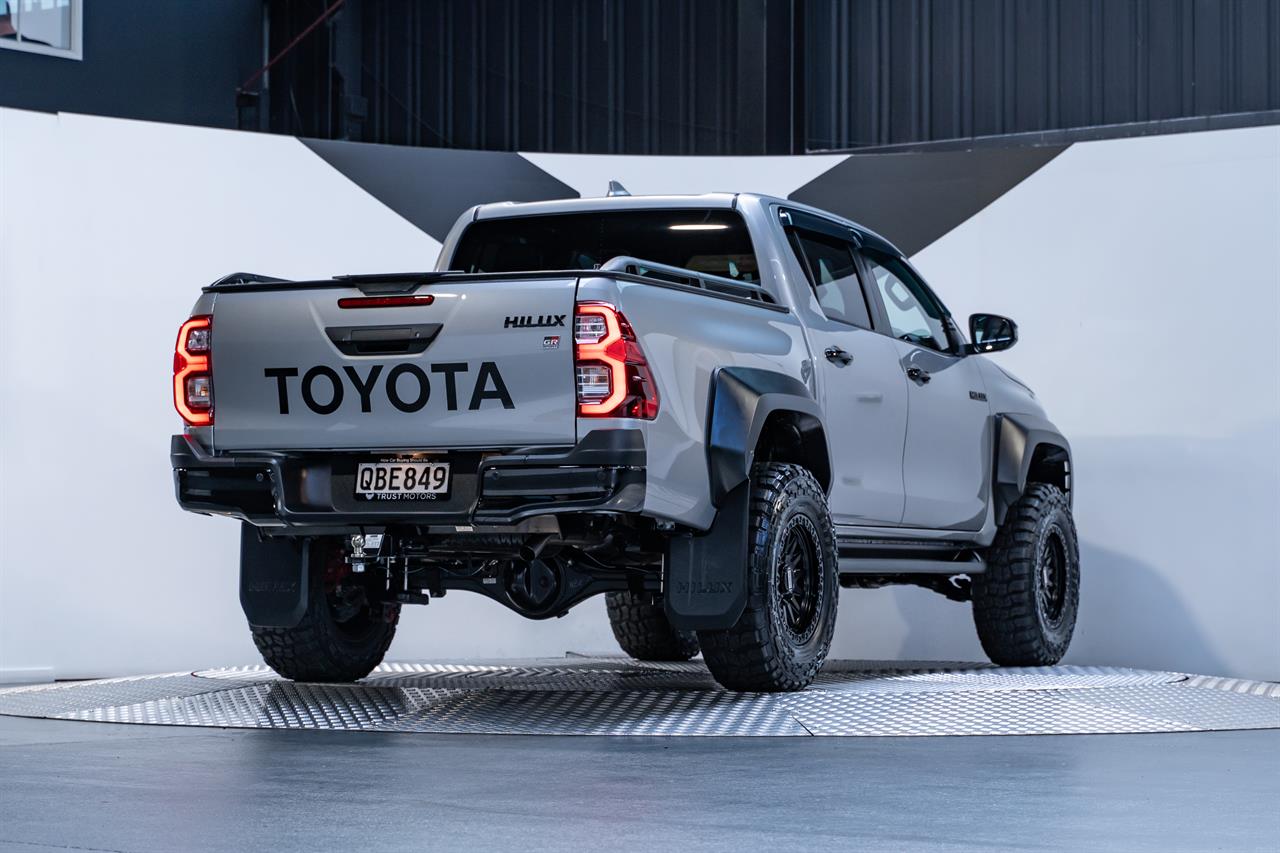 2023 Toyota Hilux