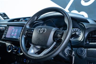 2021 Toyota Hilux - Thumbnail