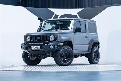 2022 Suzuki Jimny - Thumbnail