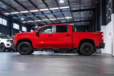 2021 Chevrolet Silverado - Thumbnail