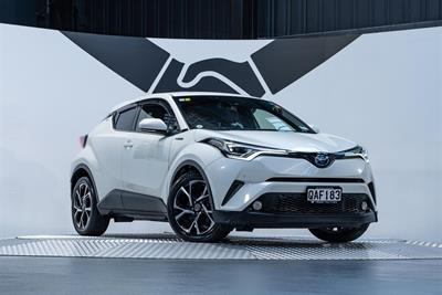 2017 Toyota C-HR - Thumbnail