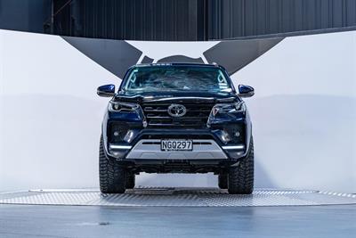 2021 Toyota Fortuner - Thumbnail