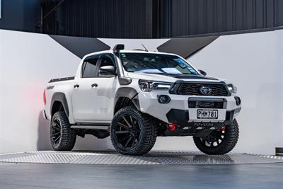 2022 Toyota Hilux - Thumbnail