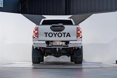 2022 Toyota Hilux - Thumbnail