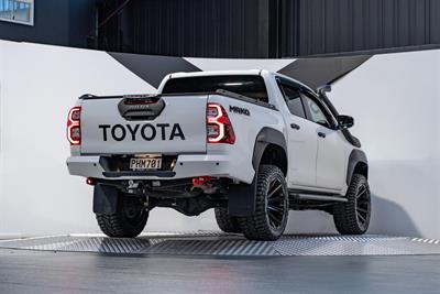 2022 Toyota Hilux - Thumbnail