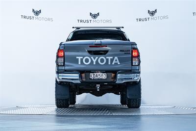 2016 Toyota Hilux - Thumbnail