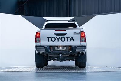 2018 Toyota Hilux - Thumbnail