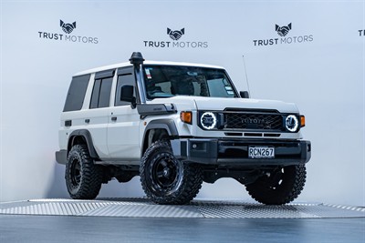 2024 Toyota Landcruiser - Image Coming Soon