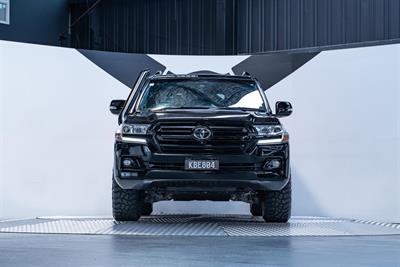 2016 Toyota Landcruiser - Thumbnail