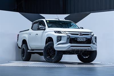 2022 Mitsubishi Triton - Thumbnail