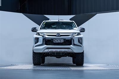 2022 Mitsubishi Triton - Thumbnail