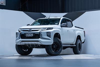 2022 Mitsubishi Triton - Thumbnail