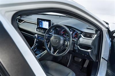 2019 Toyota Rav4 - Thumbnail