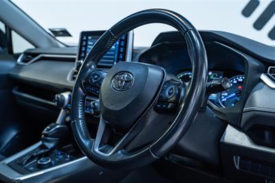 2019 Toyota Rav4 - Thumbnail