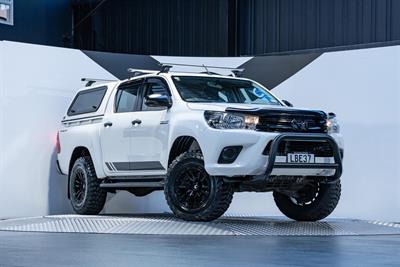 2017 Toyota Hilux - Thumbnail