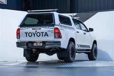 2017 Toyota Hilux - Thumbnail