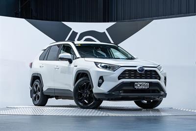 2019 Toyota Rav4 - Thumbnail