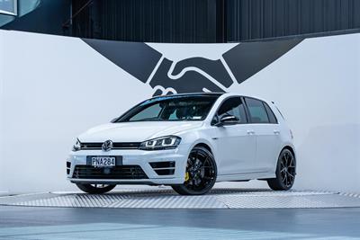 2015 Volkswagen Golf - Thumbnail