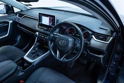 2019 Toyota Rav4 - Thumbnail