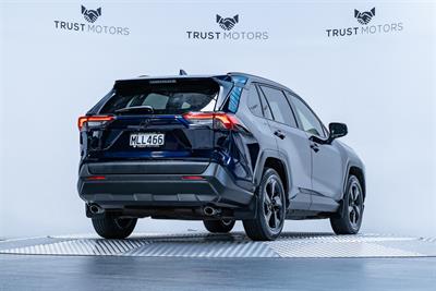 2019 Toyota Rav4 - Thumbnail