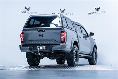 2022 Nissan Navara - Thumbnail