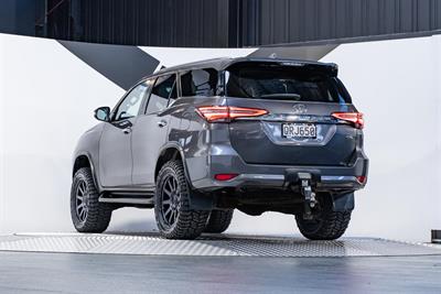 2021 Toyota Fortuner - Thumbnail