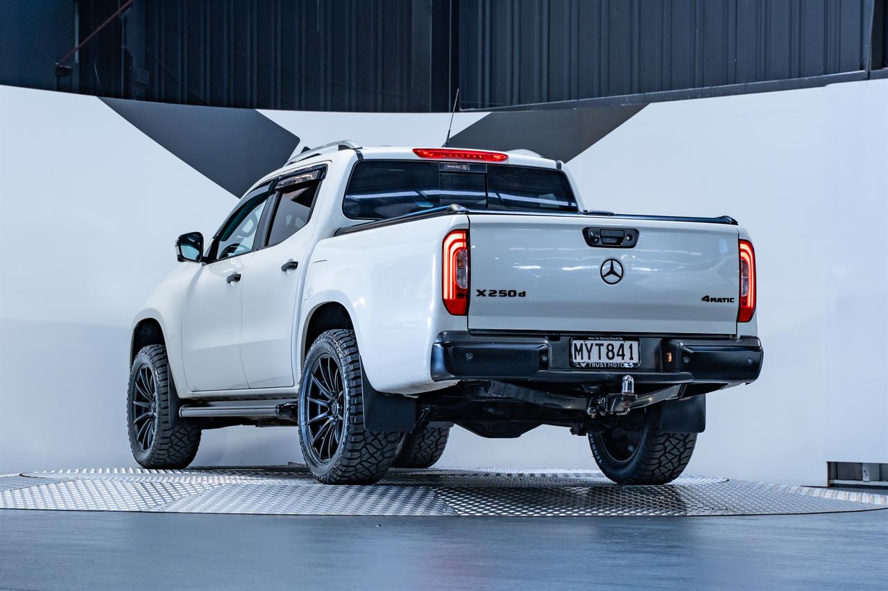 2020 Mercedes-Benz X-Class