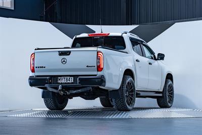 2020 Mercedes-Benz X-Class - Thumbnail