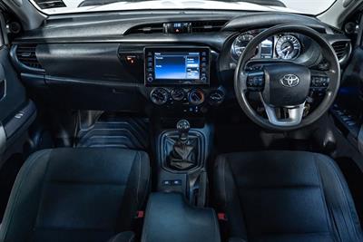 2021 Toyota Hilux - Thumbnail