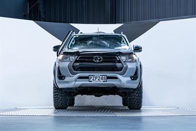 2023 Toyota Hilux - Thumbnail