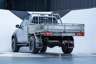 2023 Toyota Hilux - Thumbnail