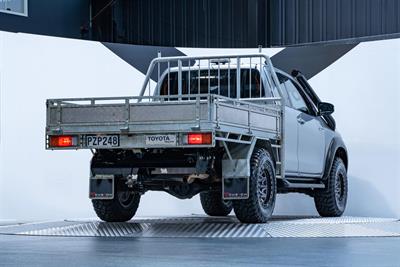 2023 Toyota Hilux - Thumbnail