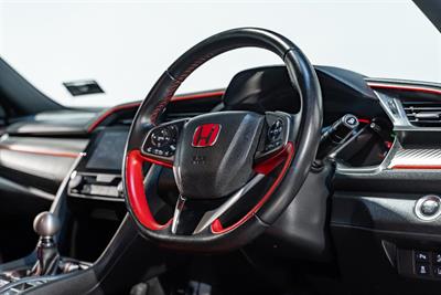 2018 Honda Civic - Thumbnail