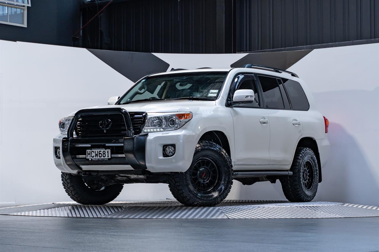 2013 Toyota Landcruiser