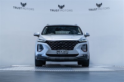 2019 Hyundai Santa Fe - Thumbnail