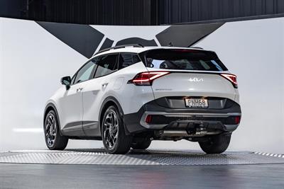 2022 Kia Sportage - Thumbnail