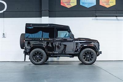 2015 Land Rover Defender - Thumbnail