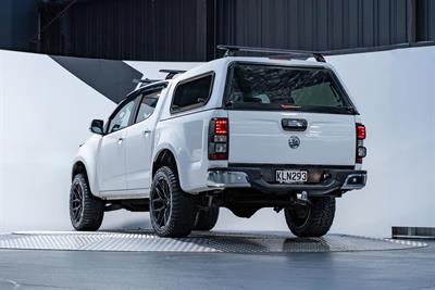 2017 Holden Colorado - Thumbnail